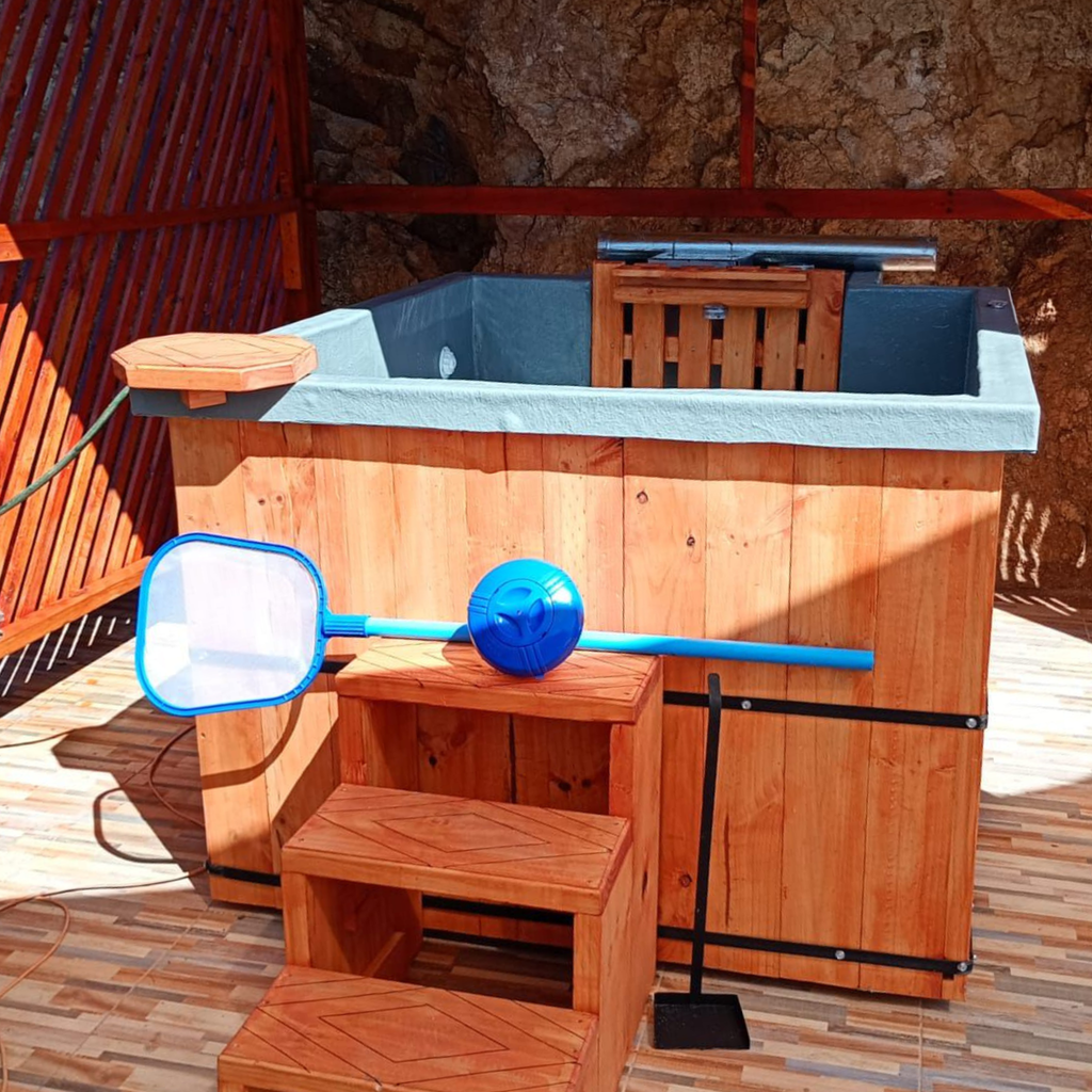 Tinaja Cuadrada de Madera con Fibra de Vidrio | Tinajas Calientes Chile