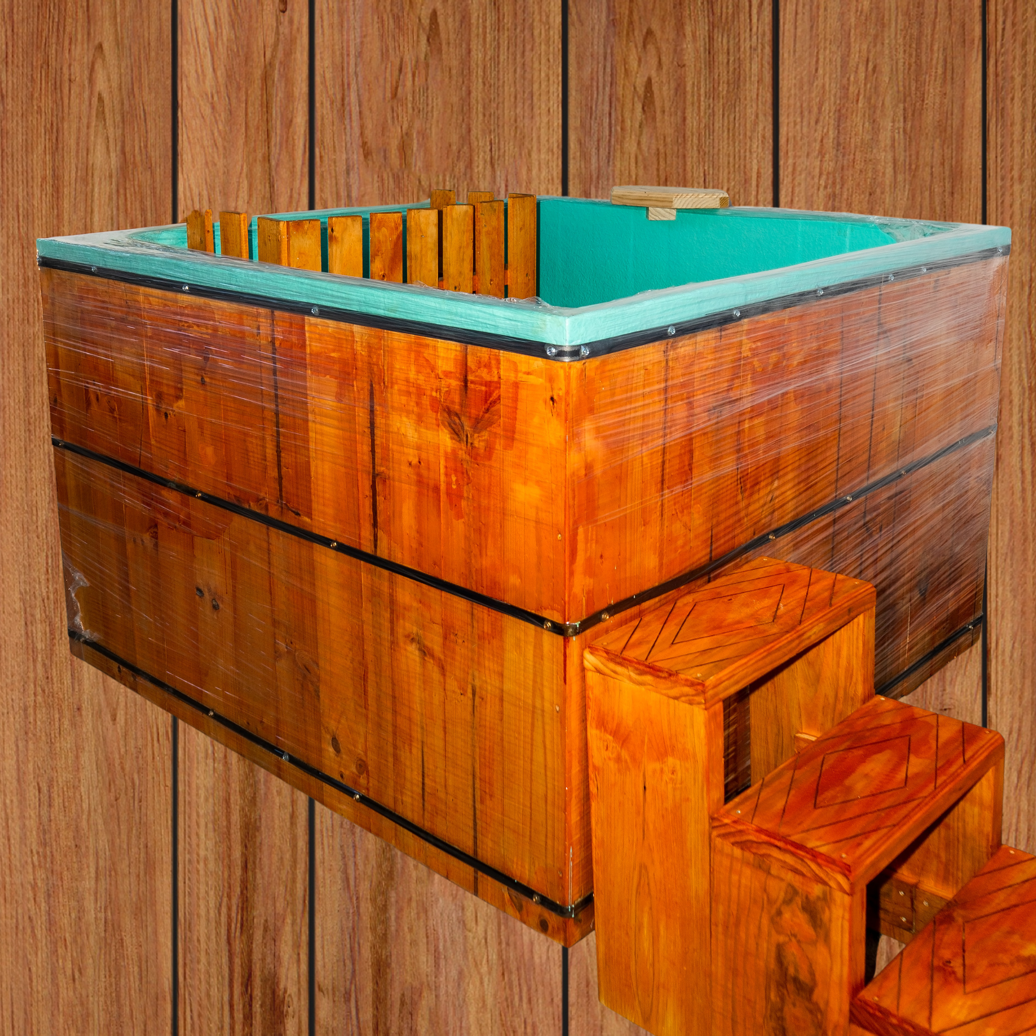 Tinaja Cuadrada de Madera con Fibra de Vidrio | Tinajas Calientes Chile